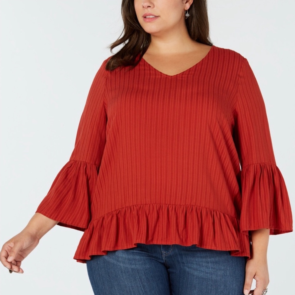 Bell sleeve ruffled top size 3X